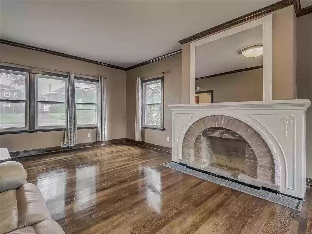 423 Ne 14th St - Photo 6 of 20