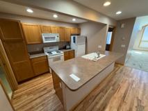 1500 Raven Cir #F - Photo 1 of 1