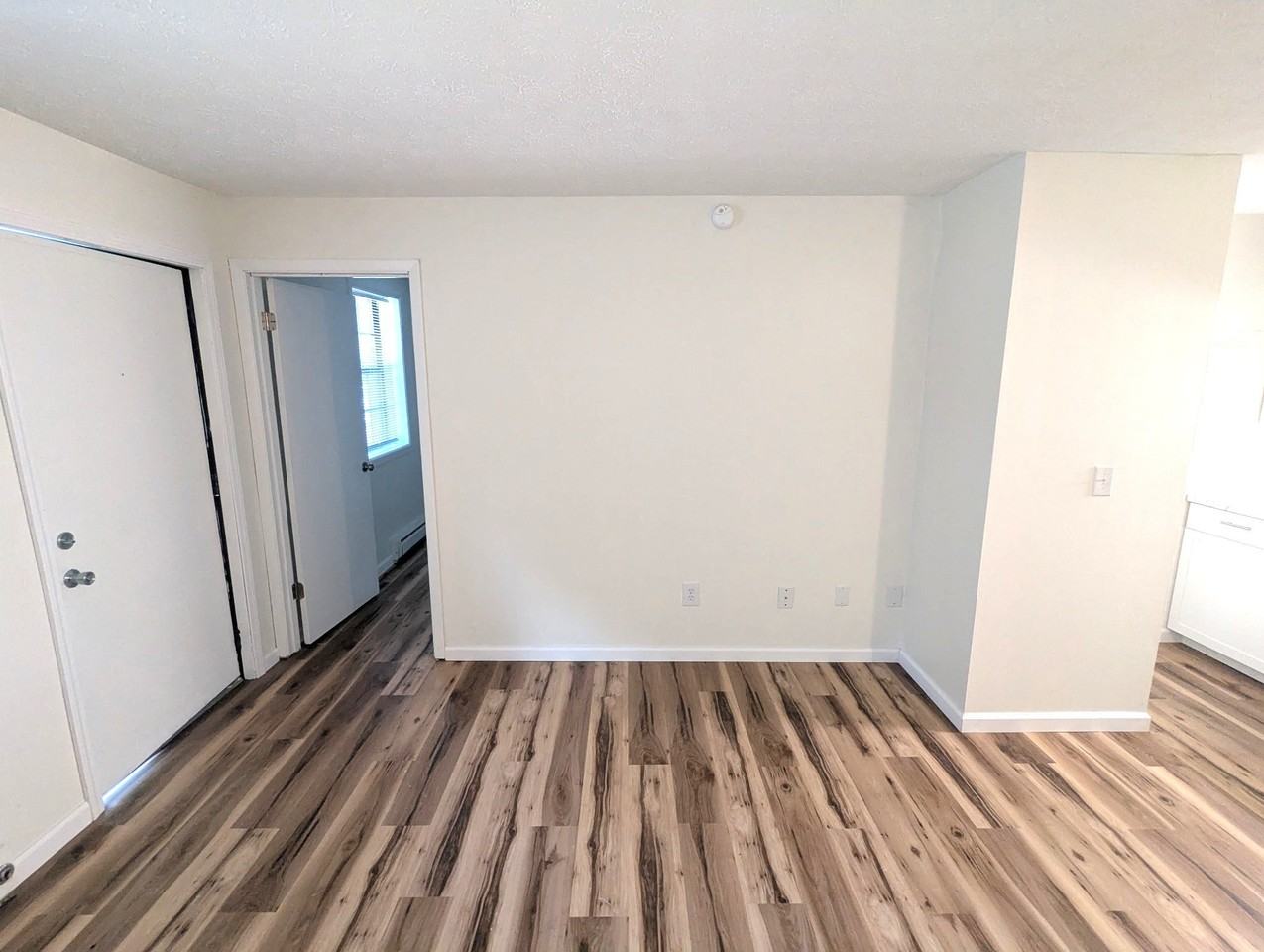 300 Wood St #E7 - Photo 5 of 13