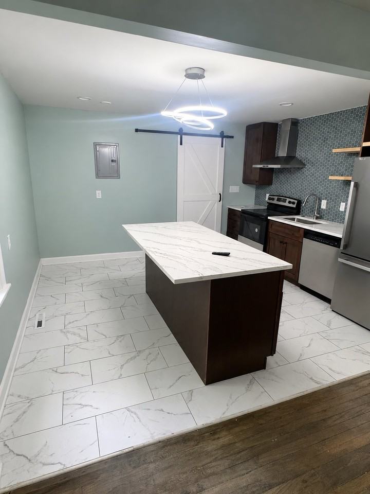 1601 W Sheley Rd - Photo 2 of 6