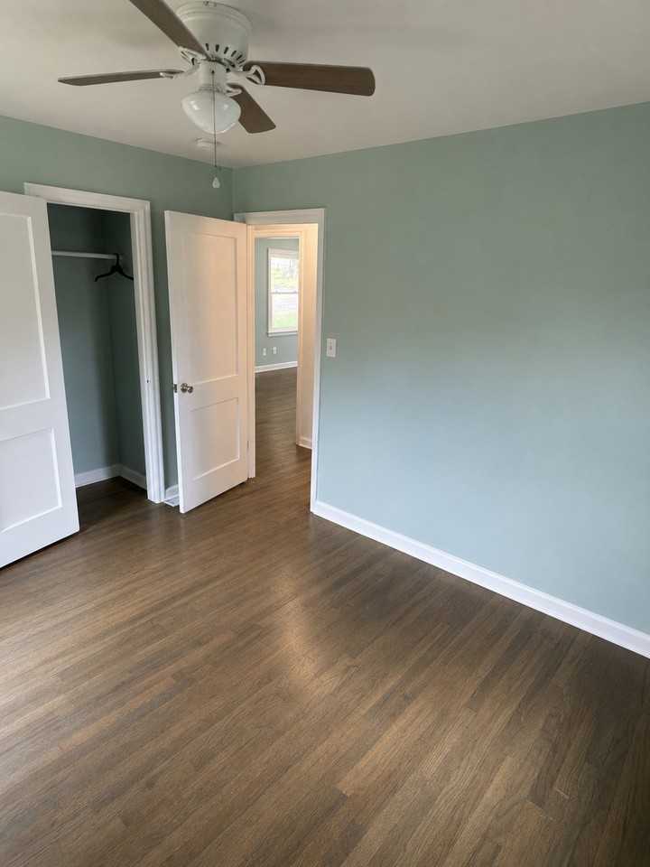 1601 W Sheley Rd - Photo 3 of 6