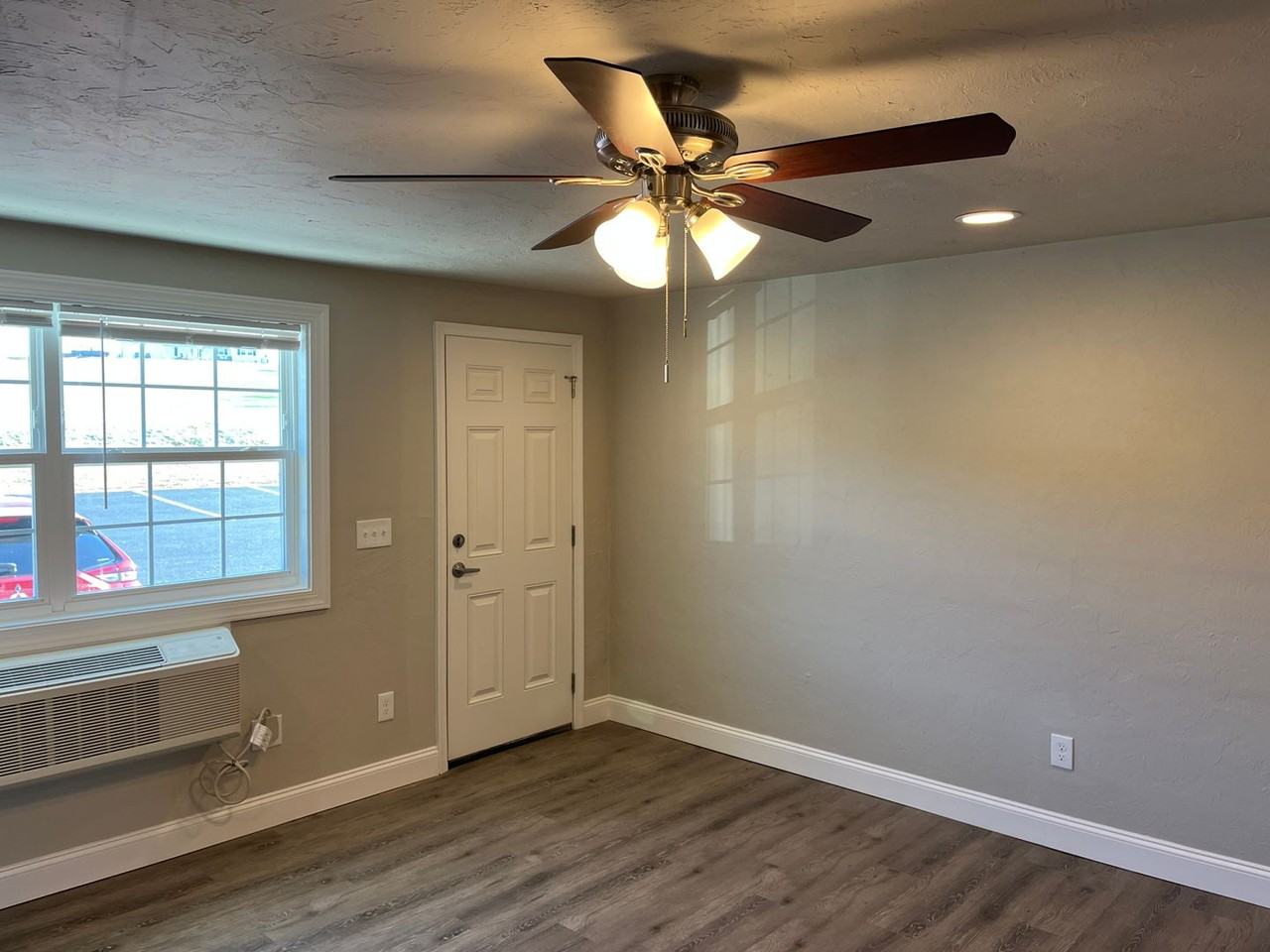 3533 Messersmith Rd - Photo 5 of 50