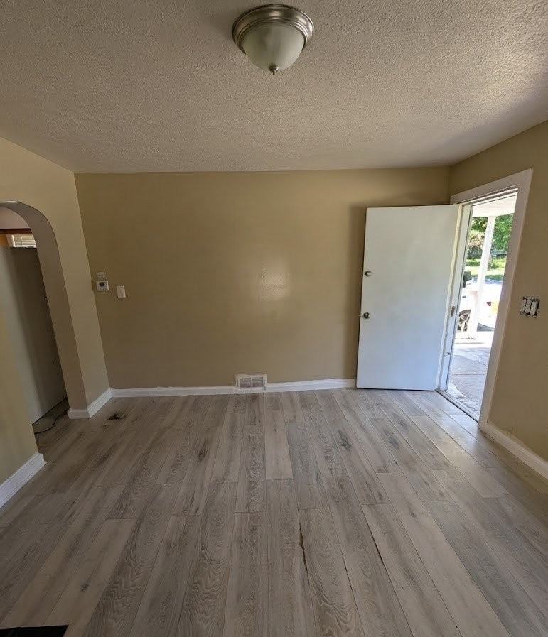 212 Gates Ave #DWN - Photo 2 of 6
