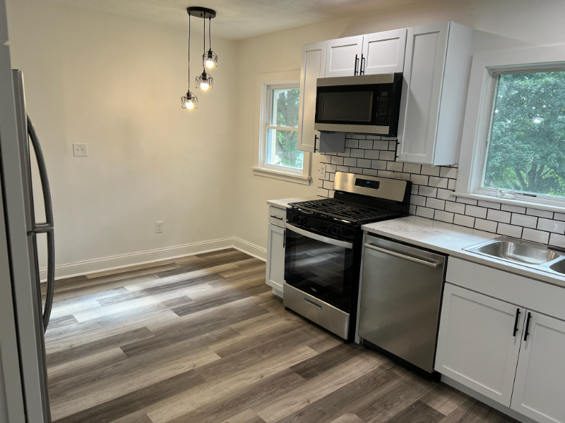 673 Harrison Ave - Photo 6 of 16
