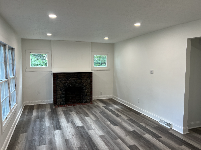 673 Harrison Ave - Photo 7 of 16