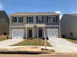 featured image of 444 Oakwood Dr Nw