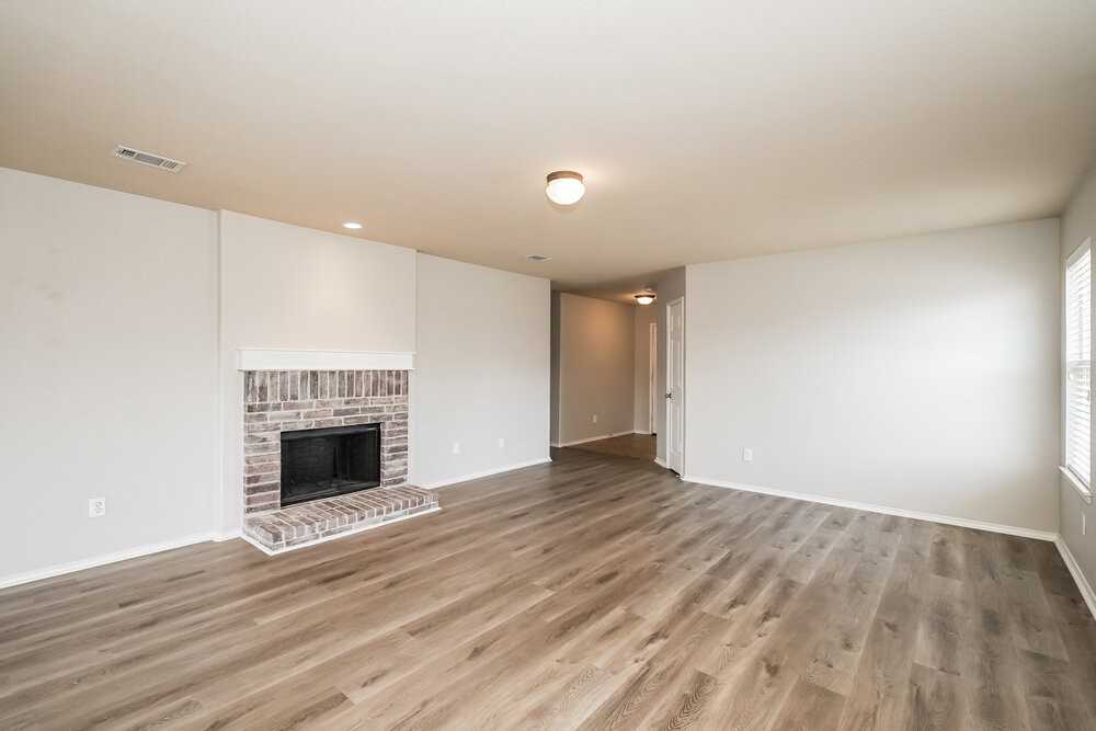 12640 Lost Prairie Dr - Photo 4 of 16