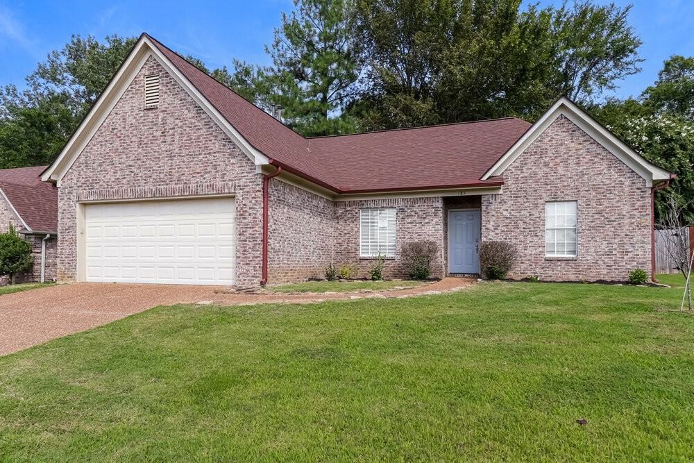 185 Village Dr - Photo 3 of 19