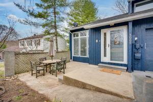 featured image of 5009 Emerald Dr #1