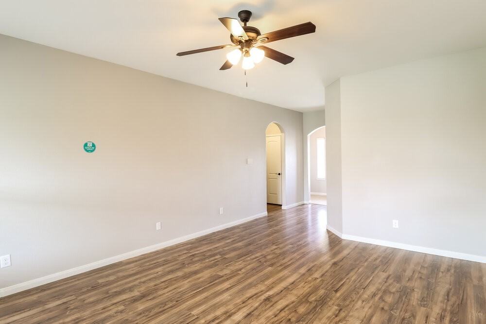 2720 Silver Sage Dr - Photo 5 of 19