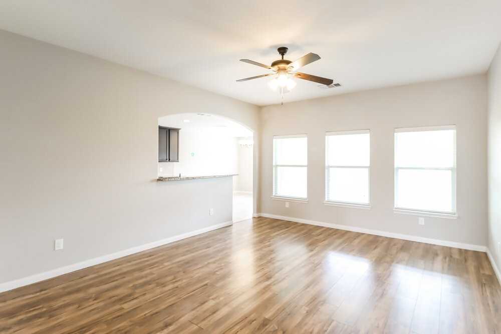 2720 Silver Sage Dr - Photo 6 of 19