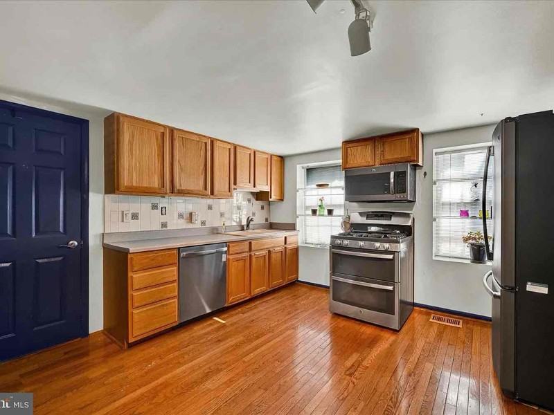 1005 As Kenwood Ave #A - Photo 3 of 16