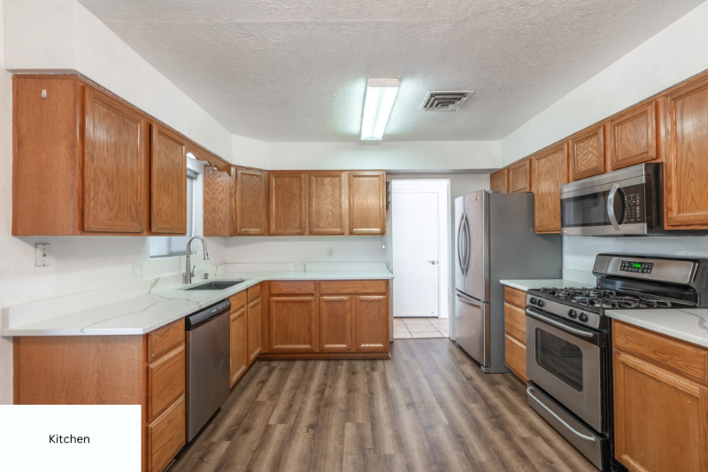 726 N Valley View Dr - Photo 4 of 18