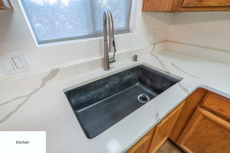 726 N Valley View Dr - Photo 5 of 18