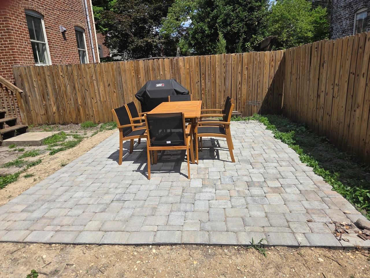 2123 Stuart Ave #B - Photo 3 of 14