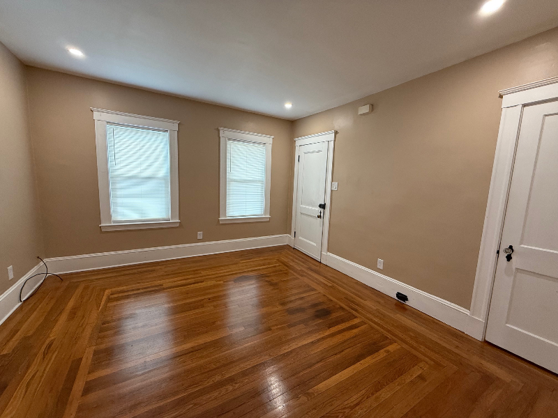 4029 Washington St #1R - Photo 2 of 10