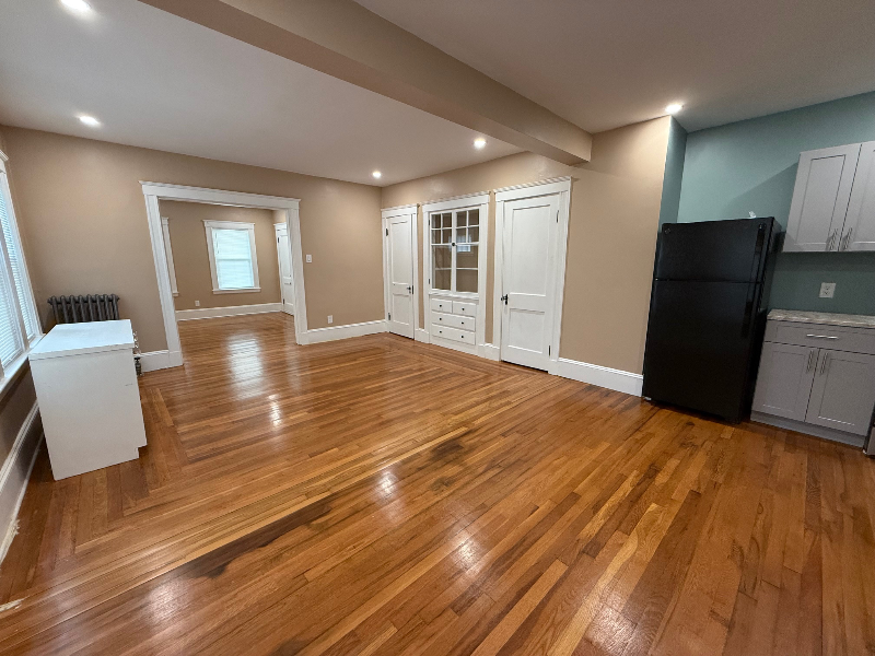4029 Washington St #1R - Photo 4 of 10