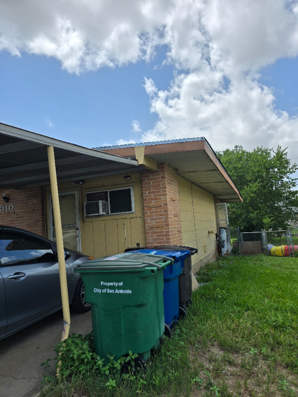 310 Hialeah Ave - Photo 4 of 4