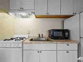 featured image of 618 Gambell St #31