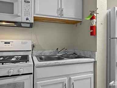 618 Gambell St #31 - Photo 3 of 13