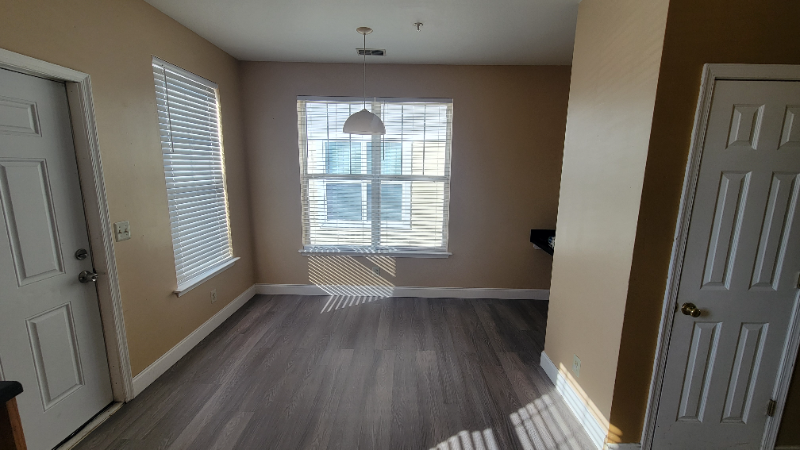 3003 W 11th St - Photo 5 of 29