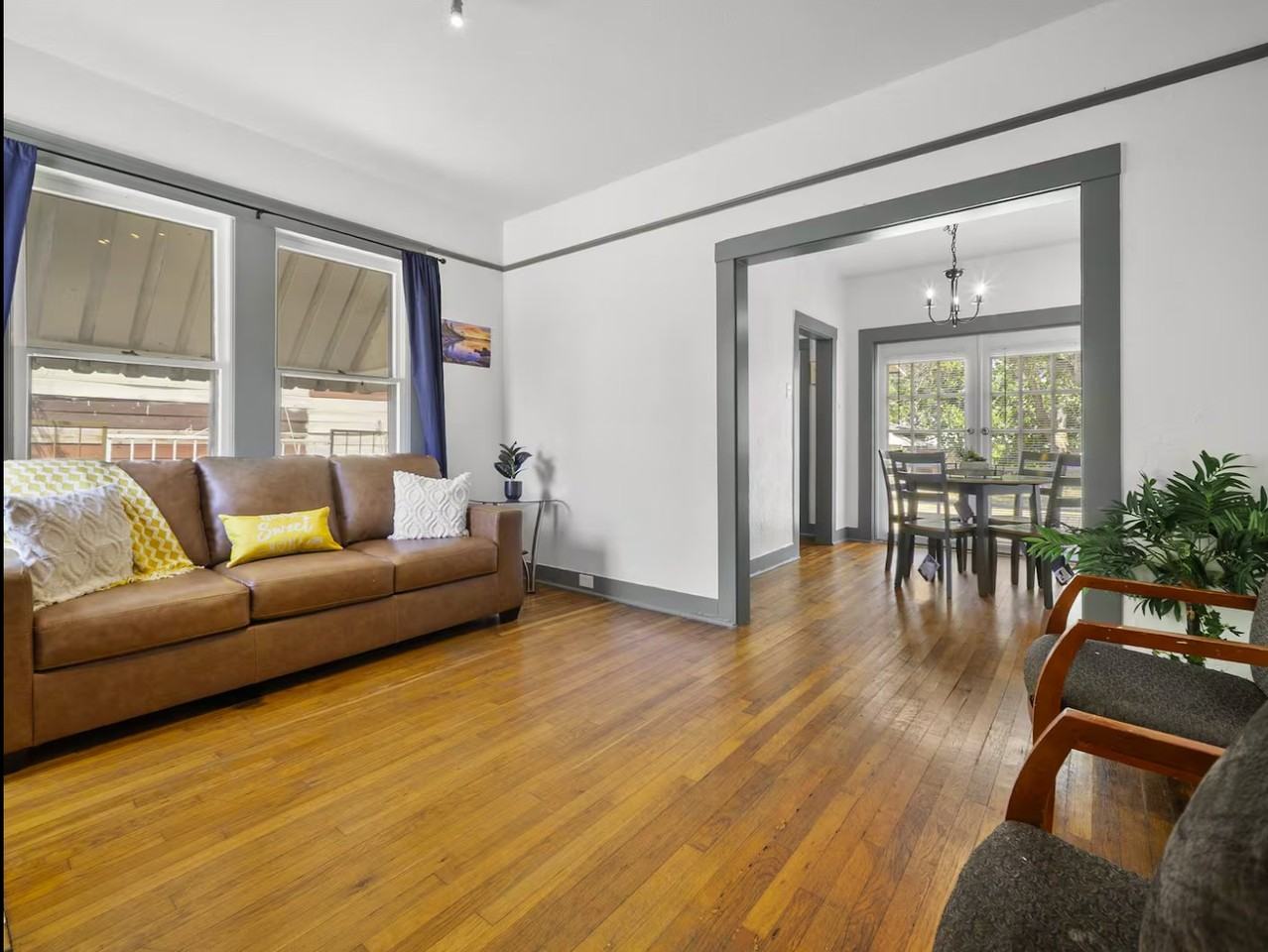 1131 Mckinley Ave - Photo 5 of 25