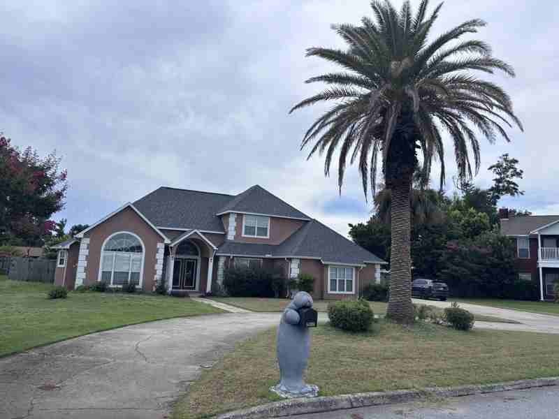 5217 Melissa Dr