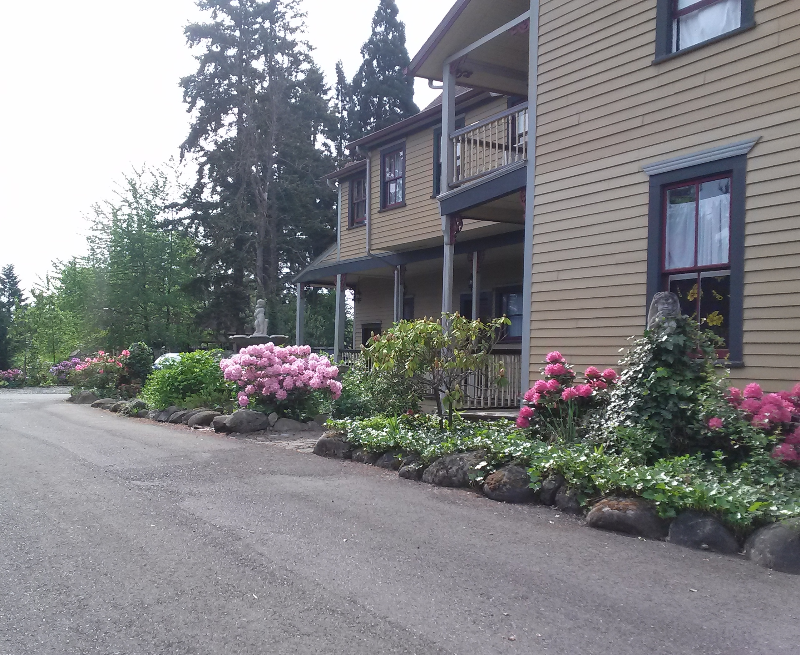 12323 A St S #2B - Photo 4 of 14