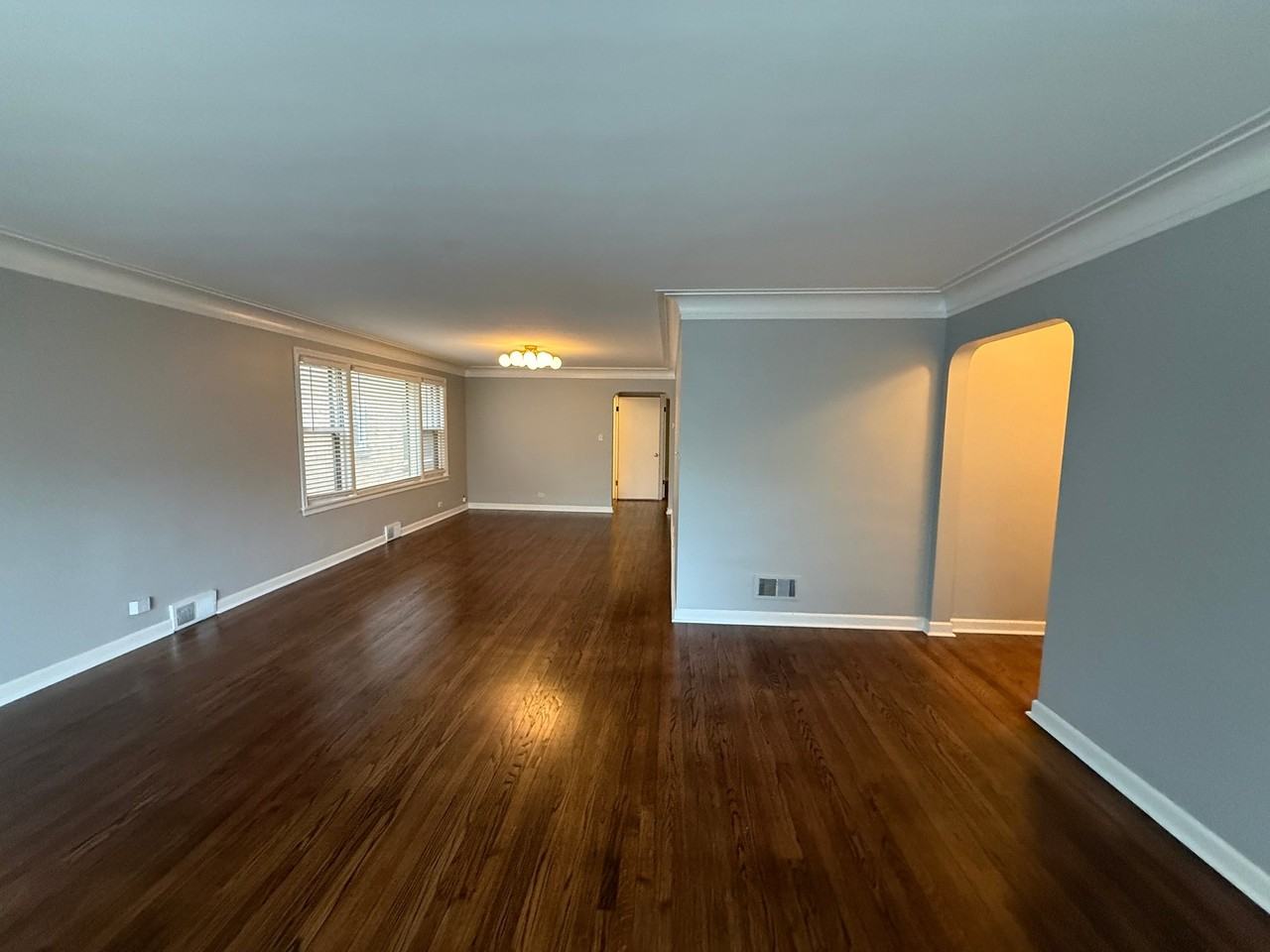 2854 W Farragut Ave #1stFL