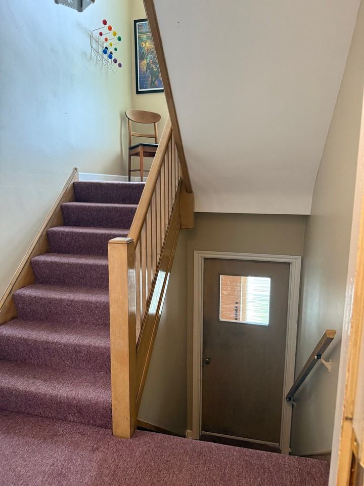 2854 W Farragut Ave #1stFL - Photo 4 of 19