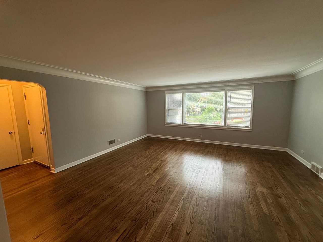 2854 W Farragut Ave #1stFL - Photo 7 of 19