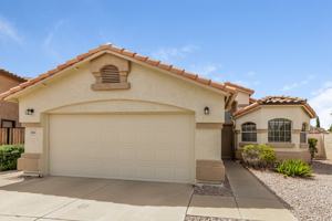 featured image of 2044 S Avoca Cir