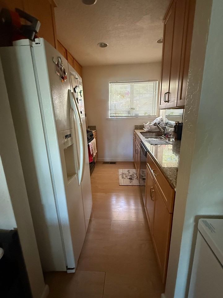 504 Dogwood Dr #3 - Photo 7 of 17