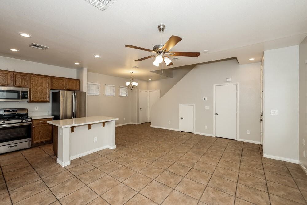 6425 Butterfly Sky St - Photo 7 of 17