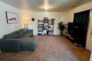624 W 4th St #B - Photo 1 of 1