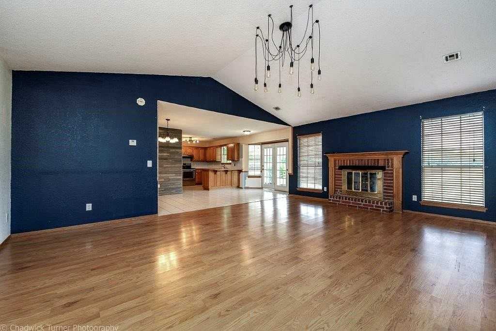 1019 N 26th St - Photo 5 of 20