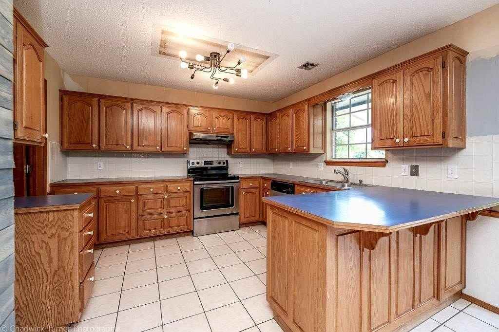 1019 N 26th St - Photo 6 of 20