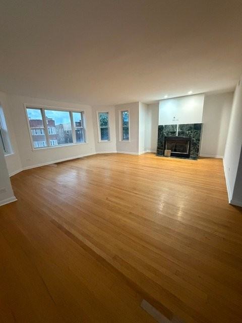 6825 S Crandon Ave #3