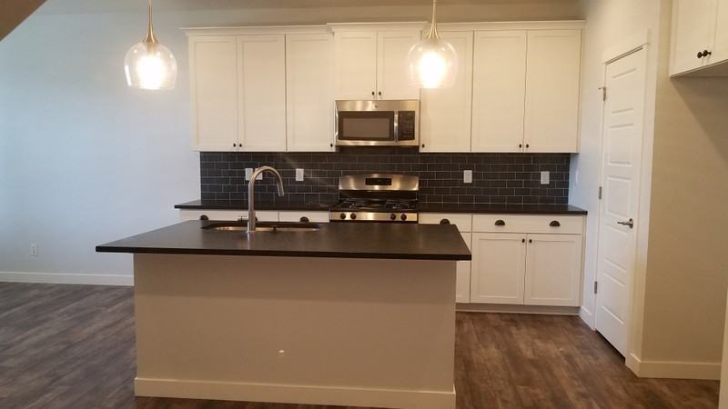 1199 W Jackson Ave #1 - Photo 4 of 17