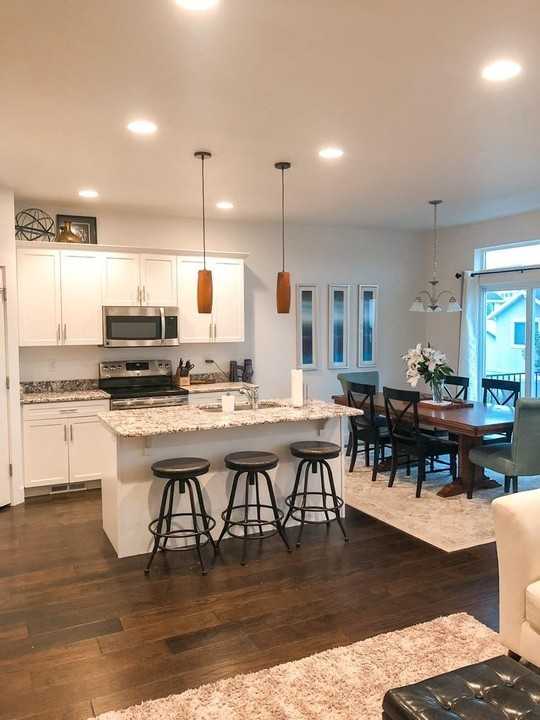 4162 N Cresthaven Ln - Photo 4 of 30