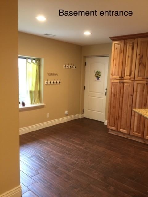 11061 S Lucas Ln #1 - Photo 2 of 9