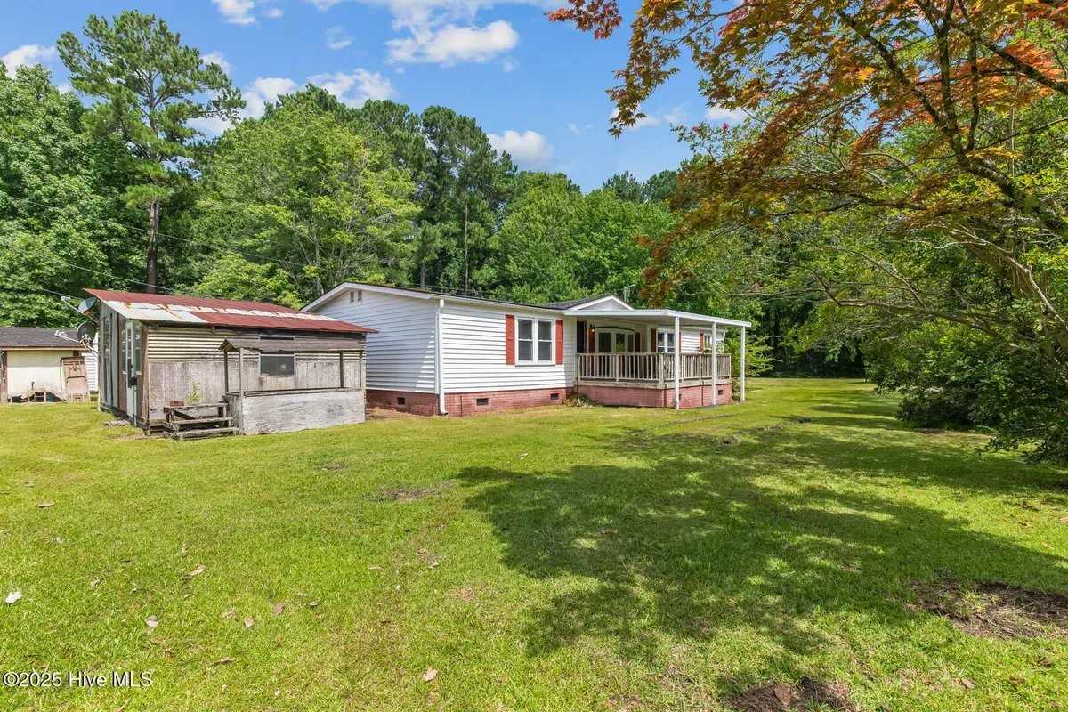136 Smedley Ln - Photo 3 of 20