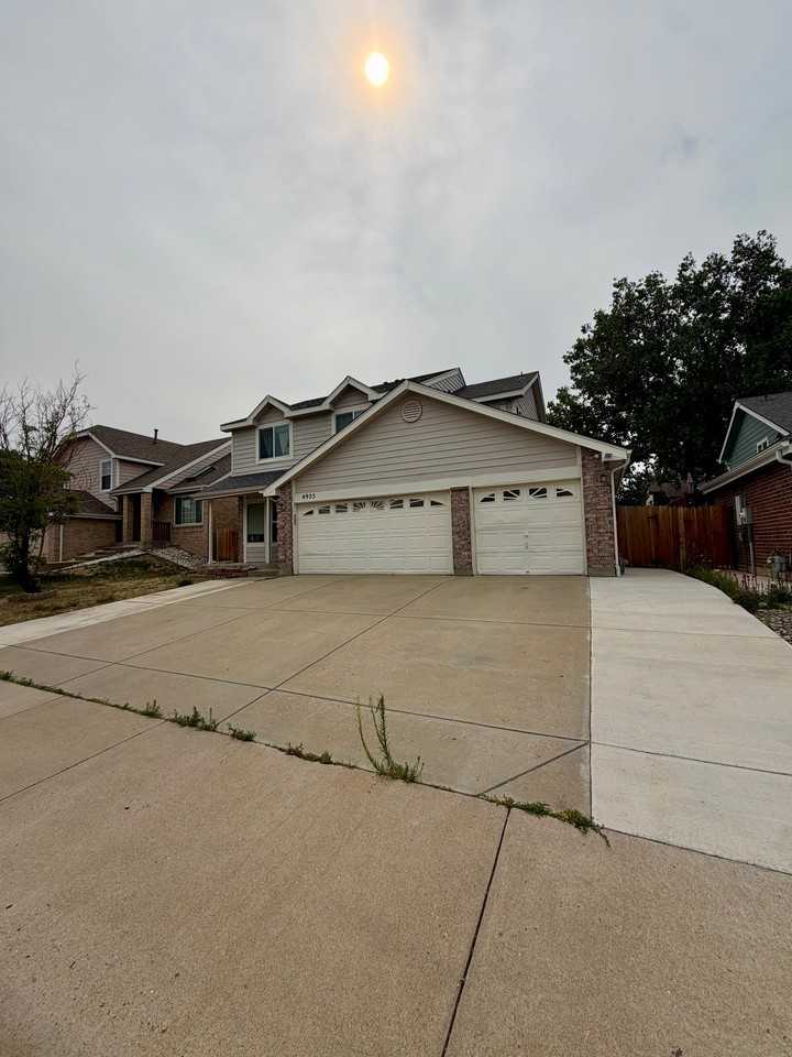 4925 Enid Way - Photo 2 of 20