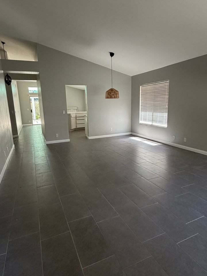24056 Golden Pheasant Ln - Photo 3 of 20
