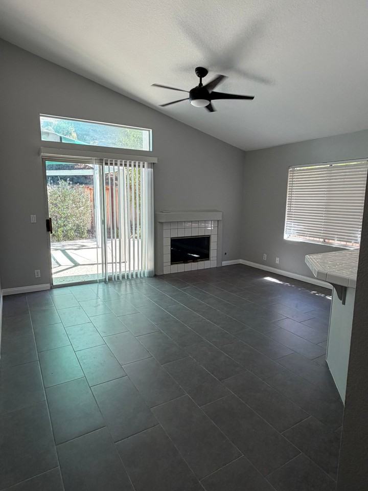24056 Golden Pheasant Ln - Photo 4 of 20
