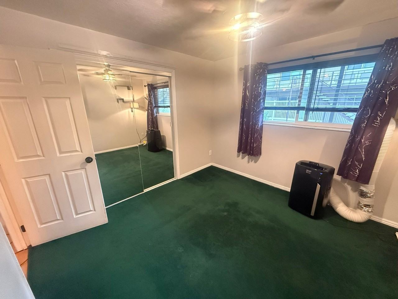 301 E St #11 - Photo 2 of 20