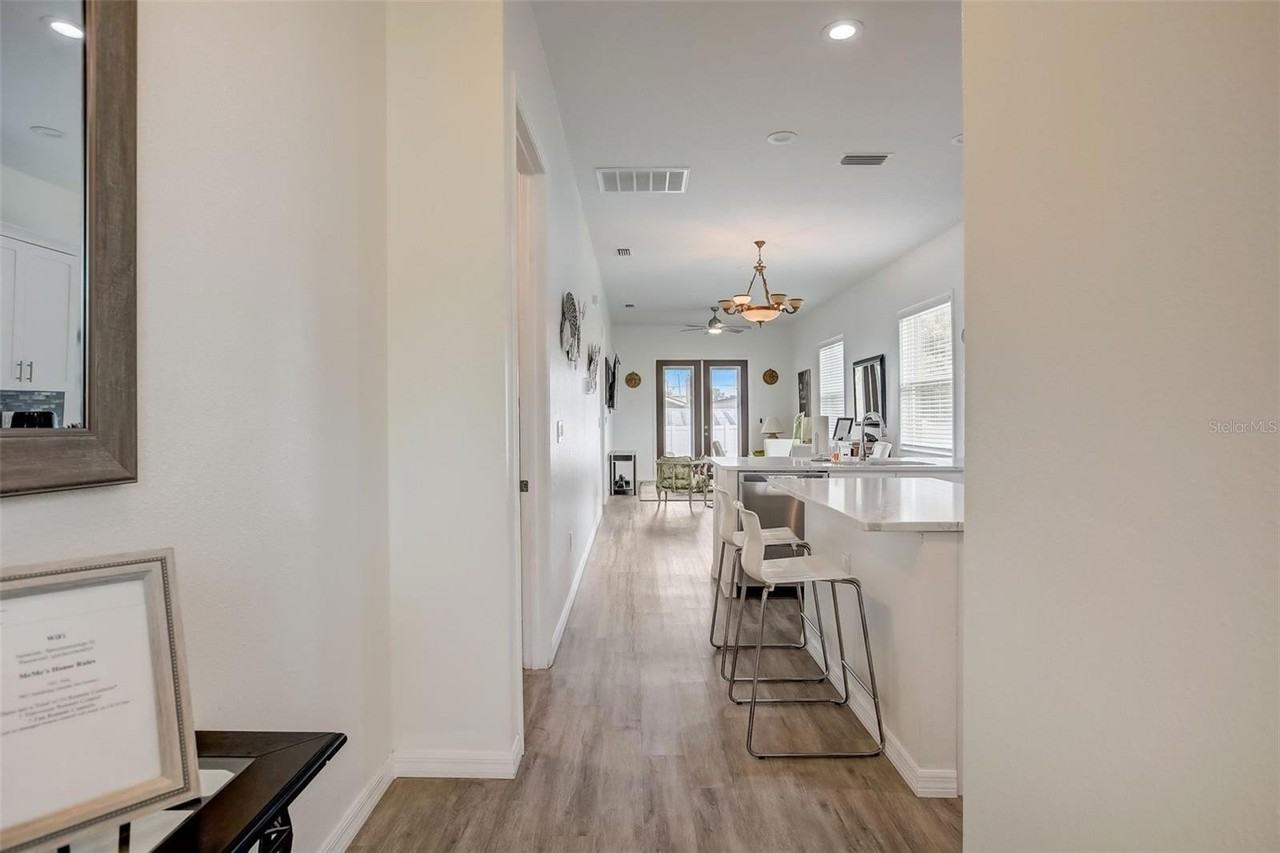 3106 E Frierson Ave - Photo 3 of 15