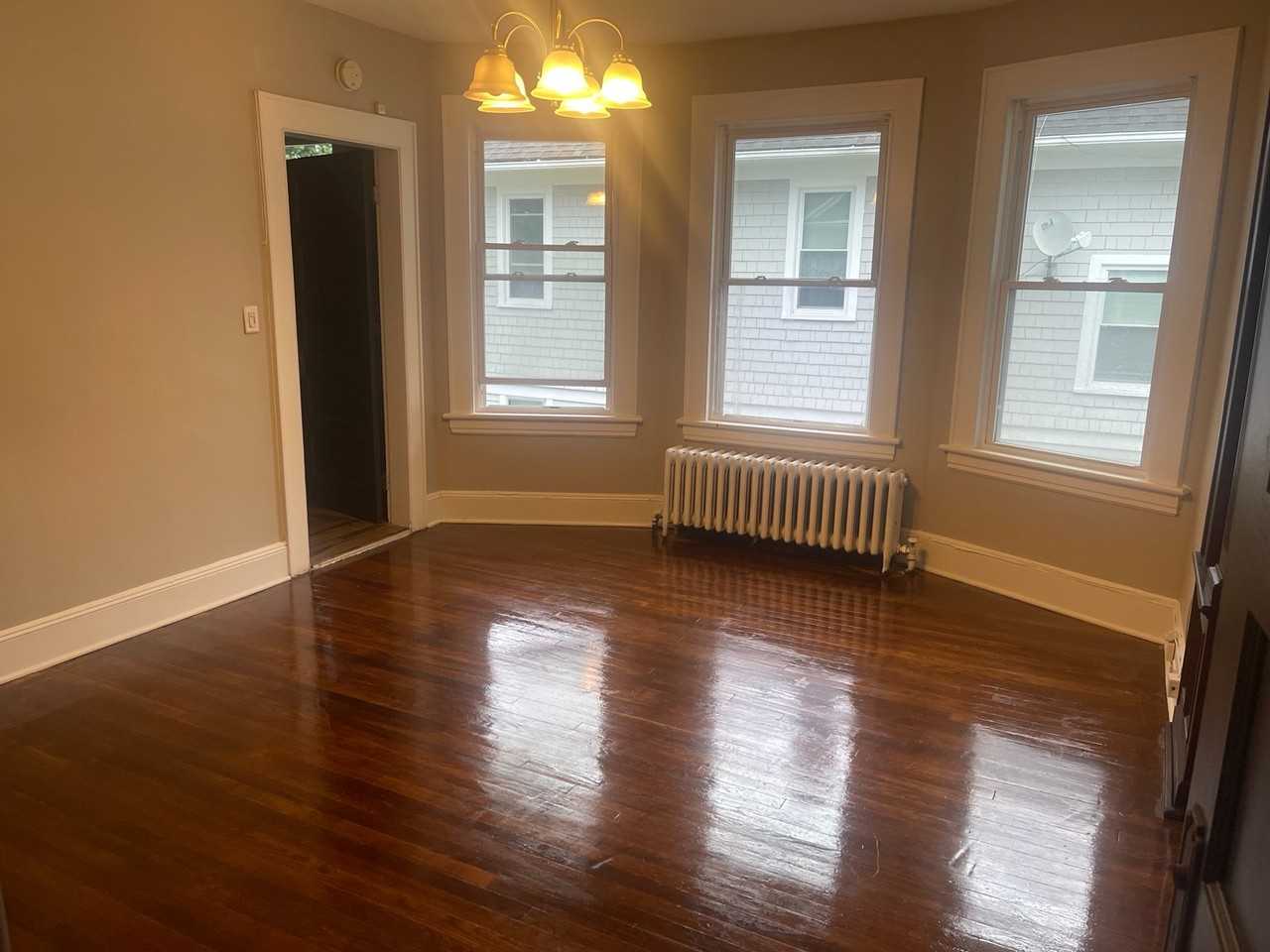52 Catherine St - Photo 2 of 29