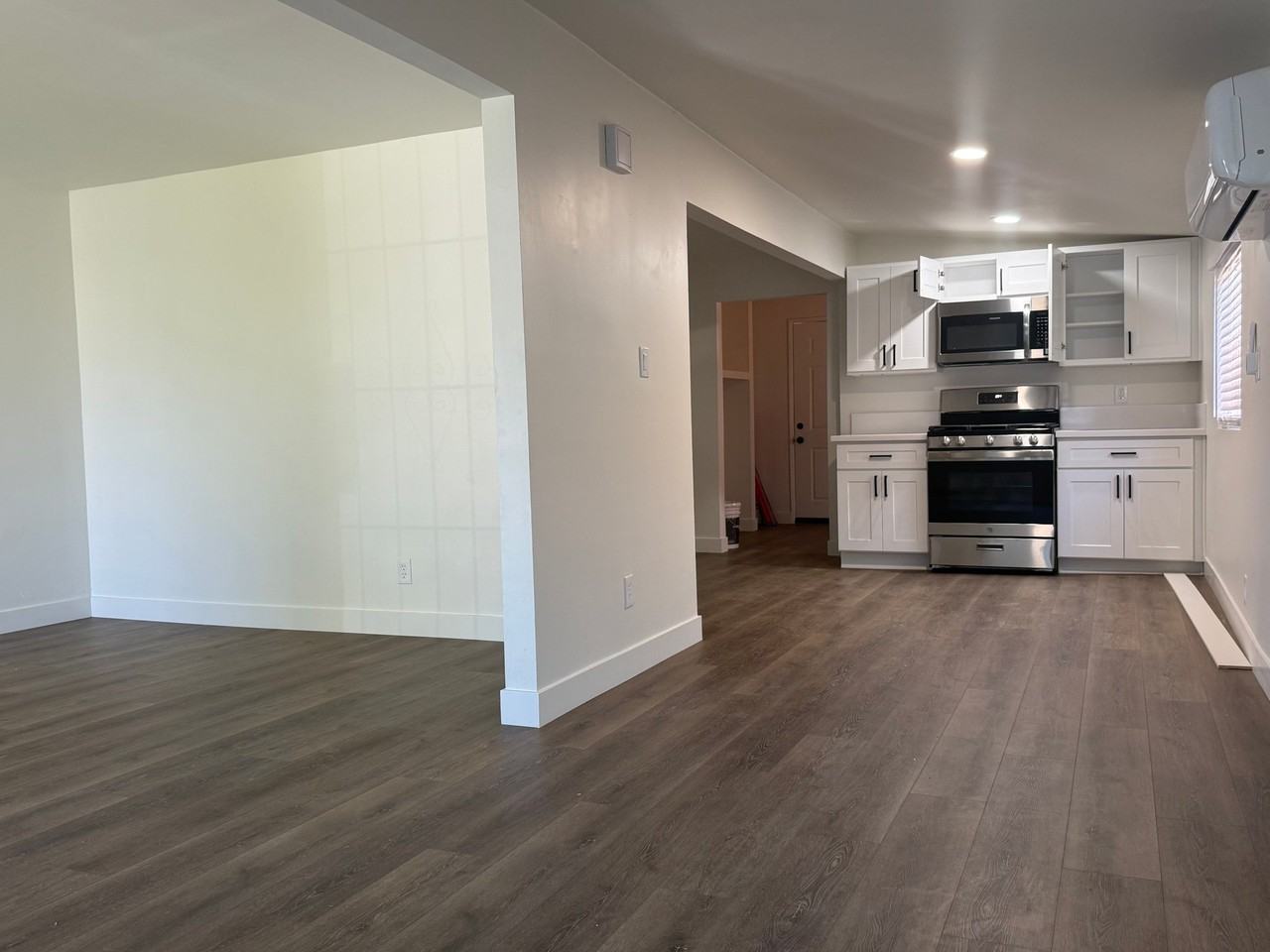11151 Duncan Ave #11151 - Photo 5 of 24