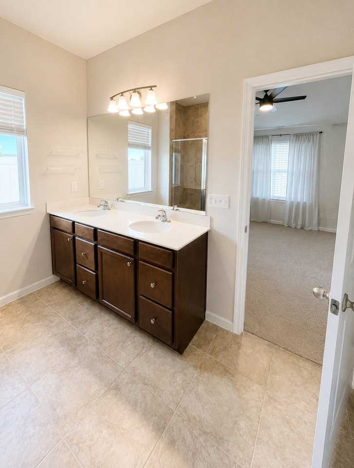10507 High Noon Trl - Photo 5 of 11